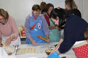 Tradición, solidaridad y artesanía en la celebración del Día de la Empanada de Huércal Overa