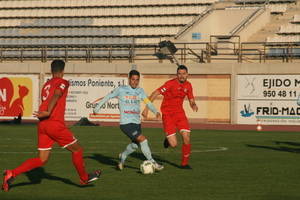 El equipo ejidense cierra el año 2016 con una derrota increíble ante un Lorca dominado (0-3)