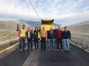 La modernización del camino La Sardina mejorará el acceso a 17 hectáreas de invernadero en el paraje de Las Norias