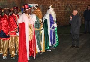 Un kilómetro y medio de ilusión en la cabalgata de los Reyes Magos en Roquetas de Mar