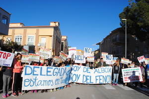 PSOE de Albox apoya el domingo a los padres que piden mantener el colegio Fenoy, y su cierre al día siguiente