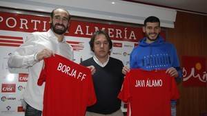 Borja y Javi Álamo son presentados de manera oficial como nuevos jugadores de la primera plantilla rojiblanca