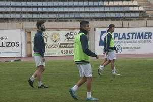 El debut de Darío Guti en Segunda B con el club celeste refuerza la ilusión frente al San Fernando