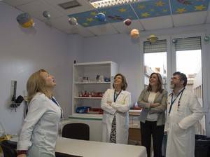 Susana Díaz anuncia que el Hospital de Poniente ampliará su cartera de servicios en Nefrología y tratamientos oncológicos