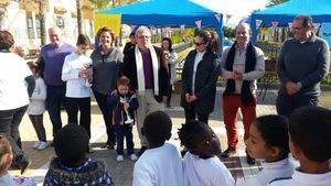 Los centros educativos de Vícar celebran el 'Dia Escolar de la Paz' con murales, videos, canciones y otras actividades