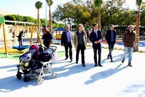 Entra en funcionamiento la zona infantil del Parque Municipal de El Ejido con módulos más modernos e inclusivos