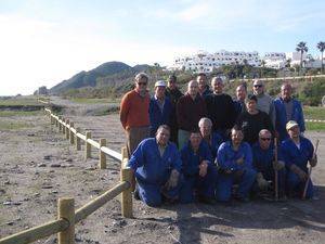 El delegado de Medio Ambiente visita las actuaciones del proyecto Life Conhabit Andalucía en la playa de Macenas