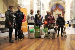 Ayuntamiento de Vera acuerda con una protectora la recogida de animales callejeros