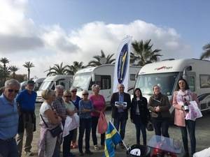 Un centenar de turistas suecos llegan a Huércal-Overa en su quedada anual de autocaravanas