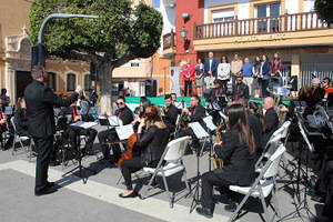 Cientos de huercaleños disfrutan de una gran jornada de convivencia con motivo del Día de Andalucía