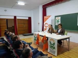 La parlamentaria de Ciudadanos por Almería mantiene un encuentro con la UPA