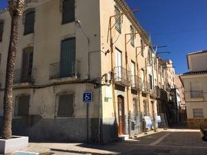 El alcalde de Albox y el obispo de Almería firman el convenio para rehabilitar el Convento