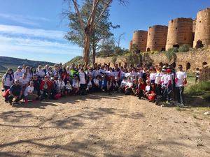 La ruta por la igualdad reúne a más de un centenar de personas en Cuevas