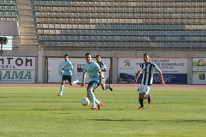 Sergio Martín se pierde el partido del domingo frente al Linares por lesión y por sanción