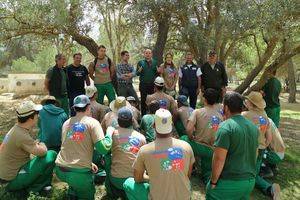 Menores del Centro ‘Tierras de Oria’ participan en labores de conservación del Parque Natural Sierra María-Los Vélez