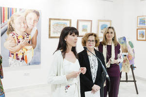 Sala de Exposiciones de Alfareros se inunda de una ‘Sinfonía de Colores’