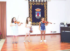 Audición de alumnos de violín y viola en la Escuela Municipal de Música de Roquetas de Mar