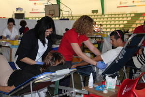 Salud espera alcanzar 4.600 donaciones de sangre durante los meses de verano en Almería