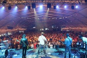 David Otero reúne a cerca de 6.000 personas en la Caseta Municipal de la Feria de Pulpí