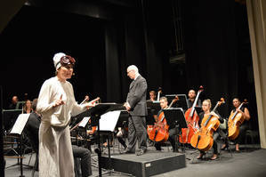 OCAL llena el Apolo de familias con el concierto matinal de ‘Pulcinella’ de Stravinsky