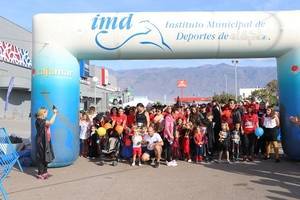 Más de 300 vampiros y zombies en la II Carrera-Marcha Solidaria de Halloween