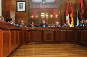 El Consistorio de Vera aprueba en Pleno sancionar a la empresa Urbaser al constatar incumplimiento de contrato