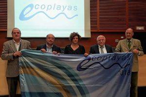 Doble reconocimiento a la calidad de las playas veratenses