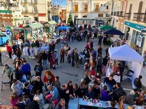 Gran acogida en Tabernas del primer mercadillo navideño