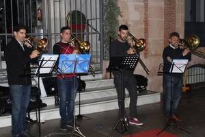 ‘Indalbone Quarter’ llena de música navideña el Mercado Central