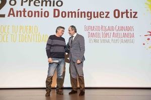 Dos profesores del IES 'Mar Serena' de Pulpí distinguidos con el segundo premio de los Domínguez Ortiz