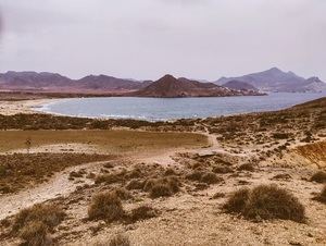 Historia y la geología del Parque Natural Cabo de Gata-Níjar en una ruta por ‘Los Genoveses’