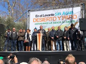 50.000 regantes de Almería, Murcia y Alicante han reclamado al Gobierno garantía de agua para el Levante