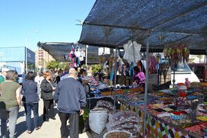 El Ayuntamiento de Vícar suaviza las tasas para el mercadillo y la venta ambulante itinerante y callejera