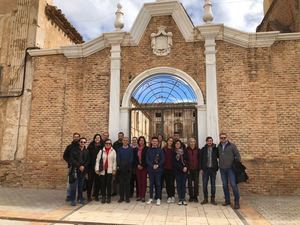 Primera toma de contacto del grupo de la Universidad de Granada que estudiará el Palacio Almanzora