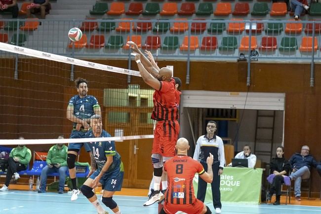 Grupo Rafael Afonso vence a Unicaja Costa de Almería en un partido clave