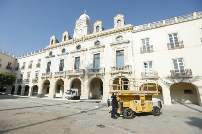 Comienzan las obras de restauración de la fachada de la Casa Consistorial