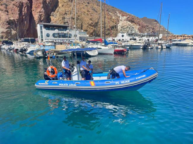 Níjar vuelve a desplegar la patrulla marítima para reforzar la seguridad