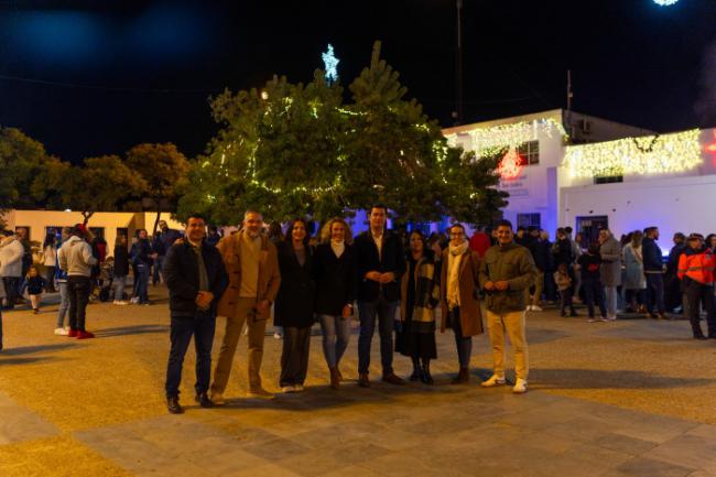 La Navidad llega a San Isidro con el alumbrado y una 'zambomba flamenca'