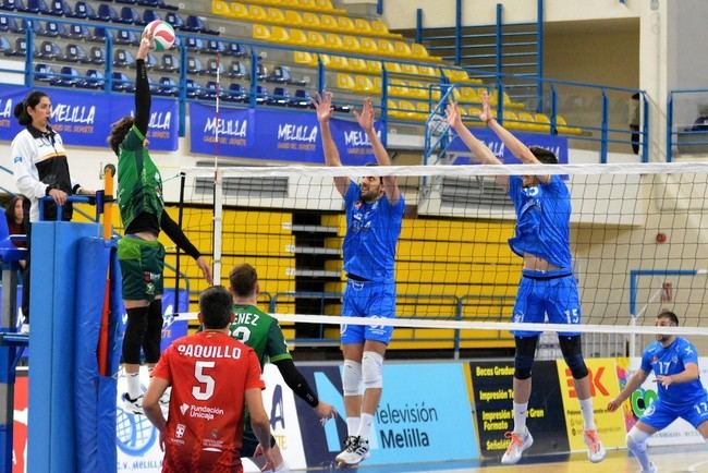 Unicaja Costa de Almería lucha pero cae ante Melilla