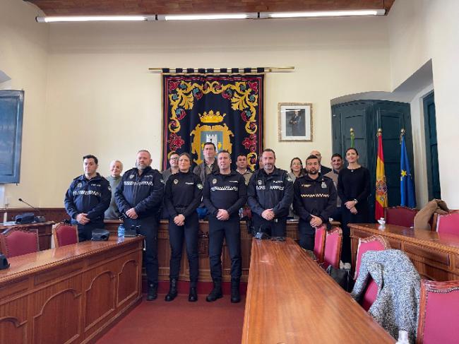 Níjar suma dos agentes a la Policía Local