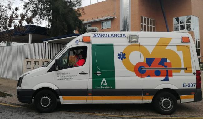 Dos personas afectadas por inhalación de humo tras el incendio de una vivienda abandonada en Huércal