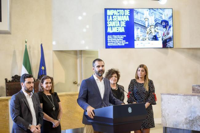 La Semana Santa genera a la ciudad de Almería un impacto económico de 11 millones de euros