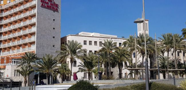 El exjefe de los abogados del Estado en Almería será juzgado este lunes