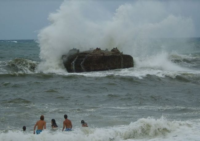 Aviso amarillos por fuerte viento y oleaje en Almería