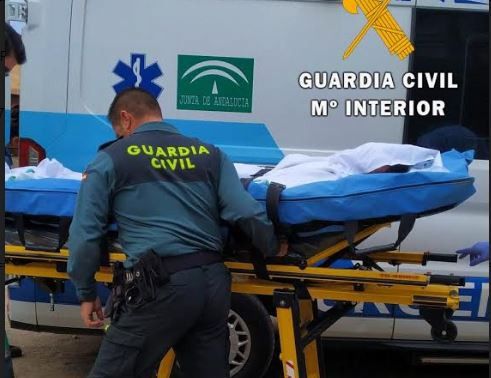 La Guardia Civil investiga el hallazgo de un cadáver en una carretera de El Ejido