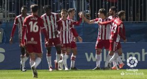 (2-3) El Almería se va de vacaciones tras la derrota con la Ponferradina