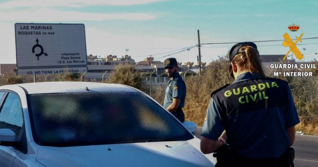 Detenido con un coche robado a gran velocidad una persona pendiente de expulsión