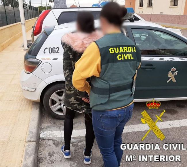 Detenido por tentativa de agresión sexual y atentado contra agentes de la autoridad