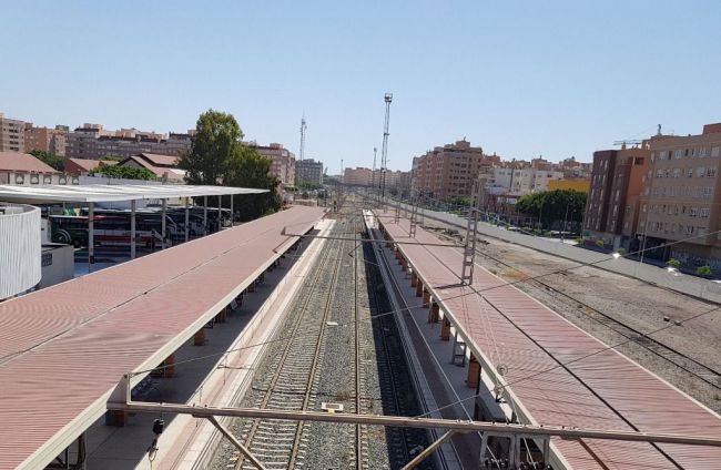 Renfe desplazará por carretera a los usuarios de los trenes Madrid-Almería