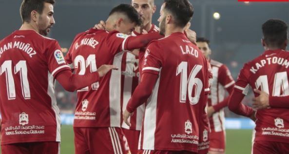 El Almería se agarra a que tiene pendientes 21 puntos en casa